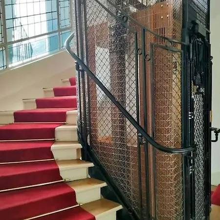 Spacieux 120m2 A 16 Paris