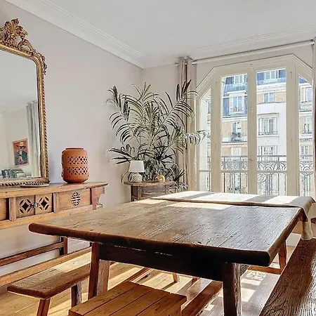 Spacieux 120m2 A 16 Apartment